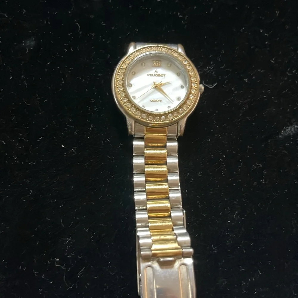 Peugeot Gold w/ Rhinestones Stainless Steel Watch Back New Battery March 2025 - Picture 5 of 7